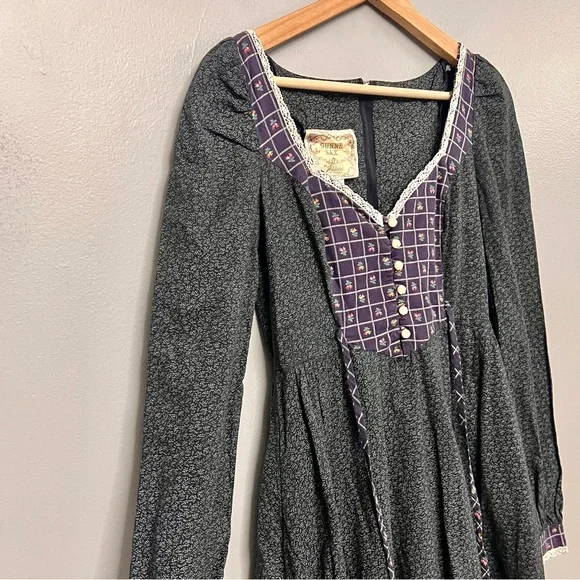 VTG 70s Gunne Sax Prairie Dress Dark Floral Print W/ Lace & Square Bodice XS - Picture 2 of 16